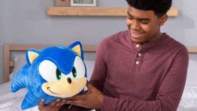 Este peluche de la cabeza de Sonic está causando furor entre los fans