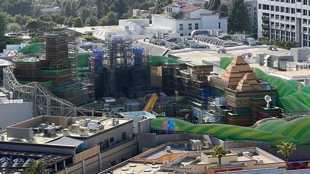 Nuevas imágenes muestran un gran progreso en la construcción de Super Nintendo World en Universal Studios Hollywood