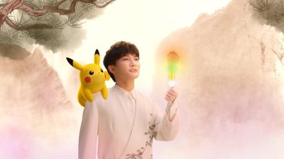 No te pierdas el bello videoclip de «Dream» de Zhou Shen, el nuevo tema en colaboración con el 25º aniversario de Pokémon