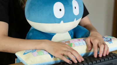 Ya puedes reservar con envío internacional este peluche Pokémon para PC de Munchlax
