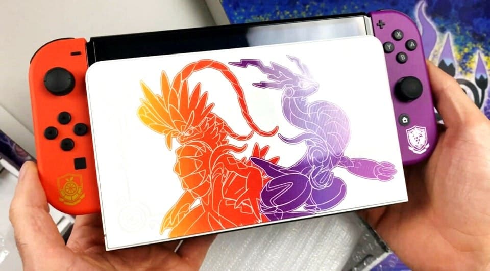 Unboxing de la Nintendo Switch OLED de Pokémon Escarlata y Púrpura