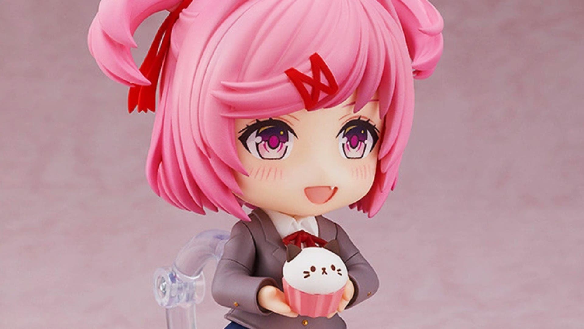 Este Nendoroid de Natsuki de Doki Doki Literature Club es todo lo que necesitas para ser feliz