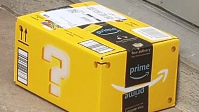 Avistan cajas de Amazon con temática de Super Mario Bros.: La Película
