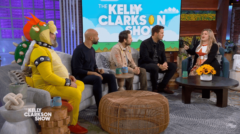 Actores de la película de Super Mario asisten a The Kelly Clarkson Show