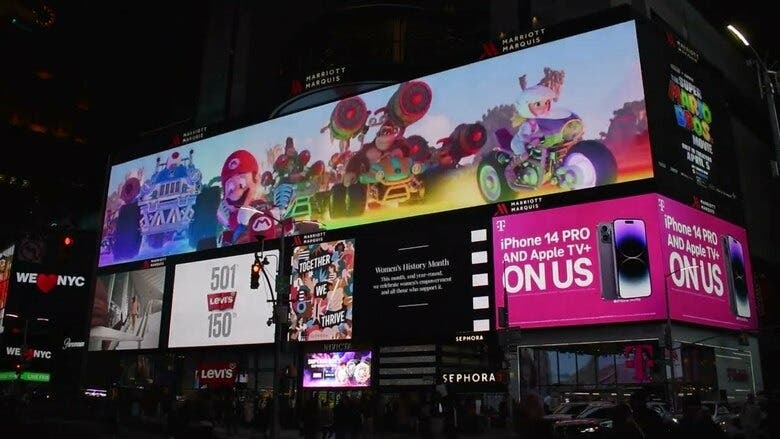 Vídeo: Así se anuncia la película de Super Mario en Times Square