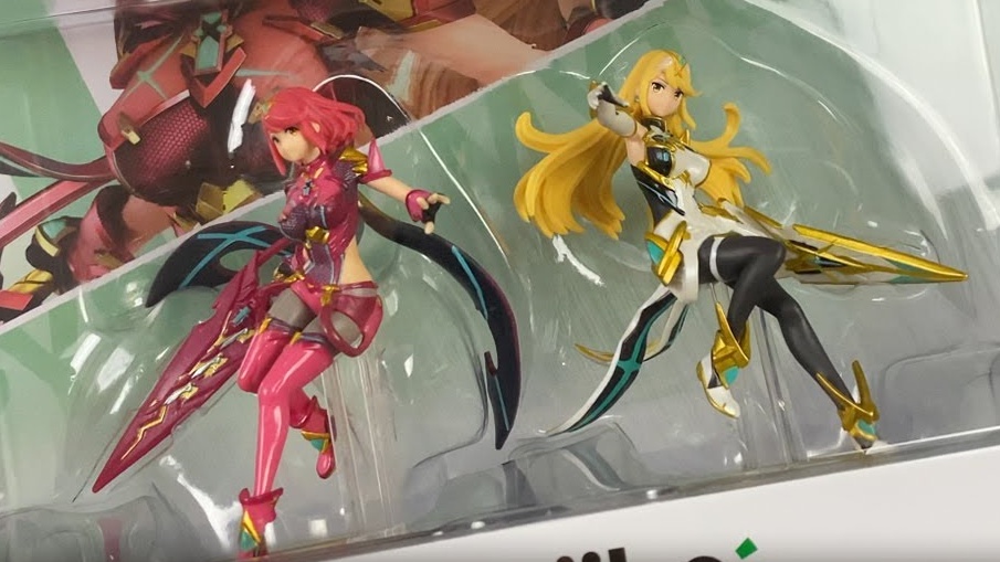 Unboxing de las figuras amiibo de Pyra y Mythra de Xenoblade Chronicles