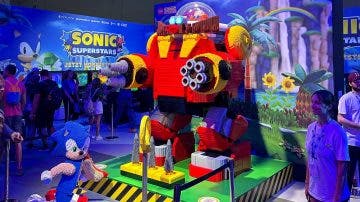 SEGA sorprende con estas figuras gigantes de Sonic hechas con LEGO en la Gamescom