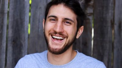 Kevin Afghani, la nueva voz de Super Mario, desmiente el rumor de un trabajo previo en Nintendo y elogia así a Charles Martinet