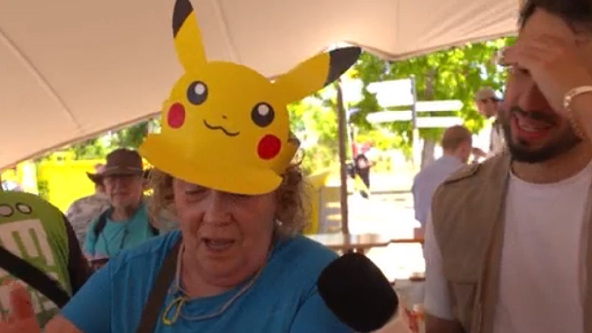Esta señora se convierte en protagonista del Pokémon GO Fest: "Todos estos de aquí tienen mucho peores Pokémon que yo"