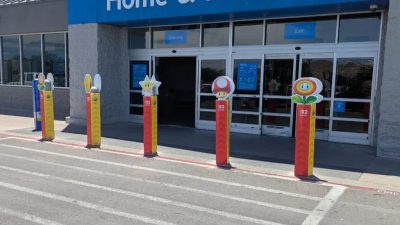 Las tiendas ya están empezando a poner decoraciones de cara al estreno de Nintendo Switch 2