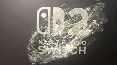 Este niño de 5 años ha llenado de Super Glue una Nintendo Switch 2 y su madre pidiendo ayuda se ha vuelto viral