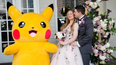 Esta pareja se ha casado en pleno Pokémon GO Fest