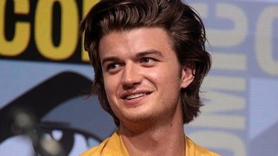 Joe Keery, actor de Stranger Things, escucha canciones de Donkey Kong mientras cocina