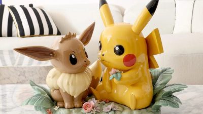 Esta nueva figura Pokémon hecha en España cuesta 5.500€: la protagonizan Pikachu e Eevee, es de porcelana y celebra el 30º aniversario