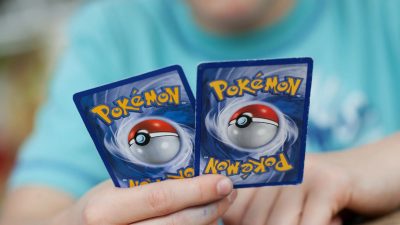 Una niña de 4 años resulta herida durante una pelea por cartas JCC Pokémon en una tienda